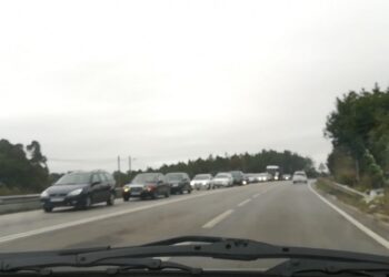 Filas e trânsito demorado na EN109 devido a obras