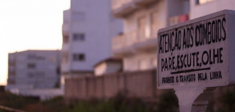 Obras de manutenção fecham passagem de nível em Leiria