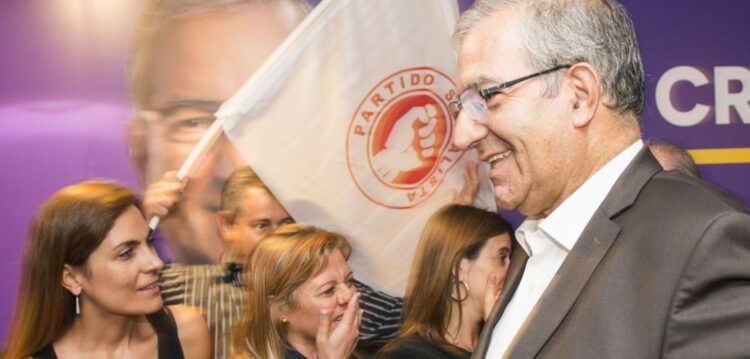 PS tem mais votos e PSD tem mais câmaras
