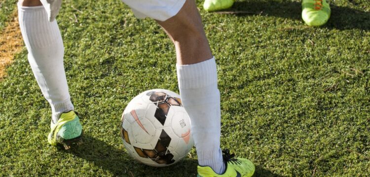 Treinador do Ouriense acusado de dar cabeçada em jogador do Mação