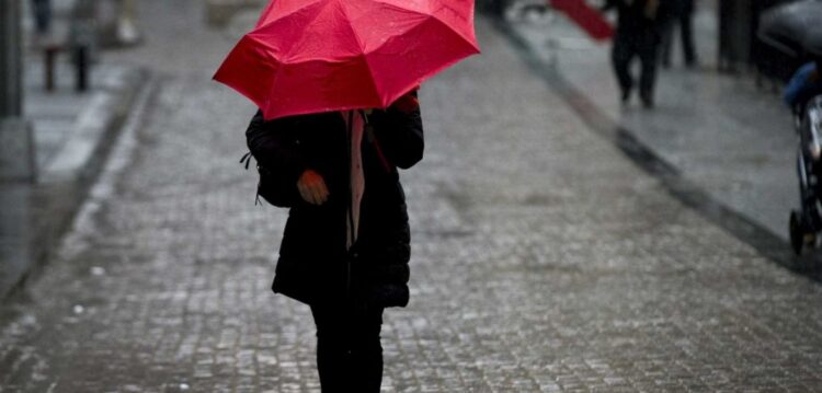 Chuva coloca cinco distritos sob aviso amarelo