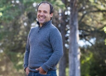 Francisco Lontro: “Se não o fizermos por nós, que o façamos pelas nossas crianças, que, segundo os especialistas, estão a ficar doentes e totós”