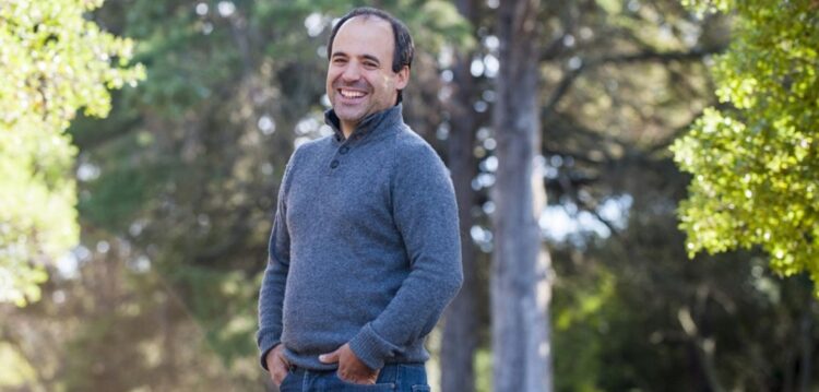 Francisco Lontro: “Se não o fizermos por nós, que o façamos pelas nossas crianças, que, segundo os especialistas, estão a ficar doentes e totós”
