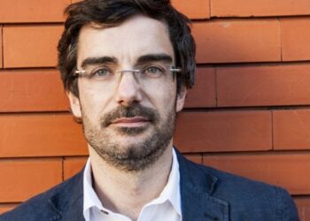 Hugo Alves: “Sou do Futebol Clube do Porto. Gosto de francesinhas. Gosto de dizer asneiras, apesar de dizer menos das que gostava”