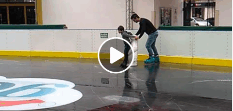 Já se patina na Pista de Gelo, no Mercado de Sant’Ana