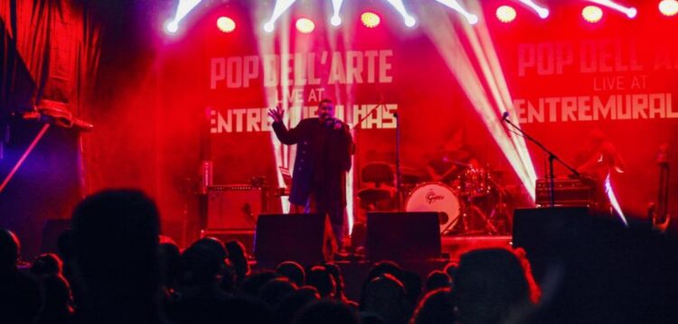 João Peste, vocalista de Pop Dell’Arte: “o amor é um gajo estranho”