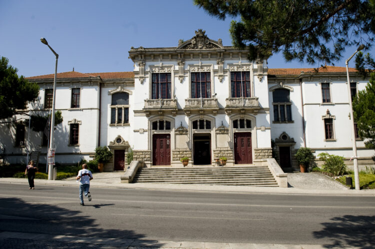 Município de Leiria aprova orçamento de 79,7 milhões de euros