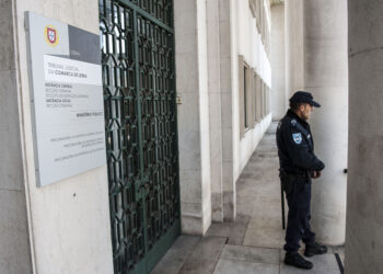Seguranças privados condenados a penas entre os 10 e 1 ano de prisão por dezenas de crimes de agressão