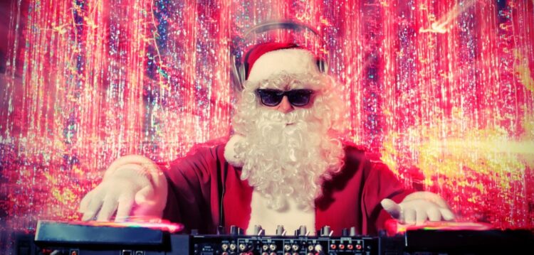 Ei DJ! Mete aí uma malha para a Consoada!