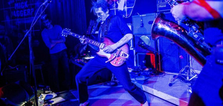 Fotogaleria: ‘Rumble in the Jungle’ o ringue que juntou dois “pesos-pesados” da música, no Texas