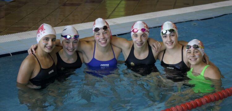 Natação: equipa feminina do Bairro dos Anjos sagrou-se vice-campeã nacional da 3.ª Divisão