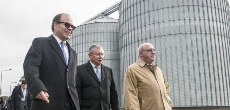 Racentro investe em secador para reduzir importações de milho