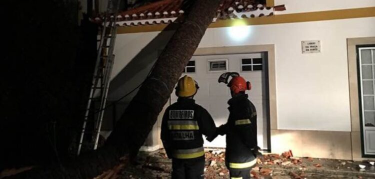 Símbolo do Reguengo do Fètal não resistiu à Ana e caiu por terra