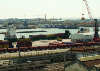 Exportações subiram quase 12% em Novembro