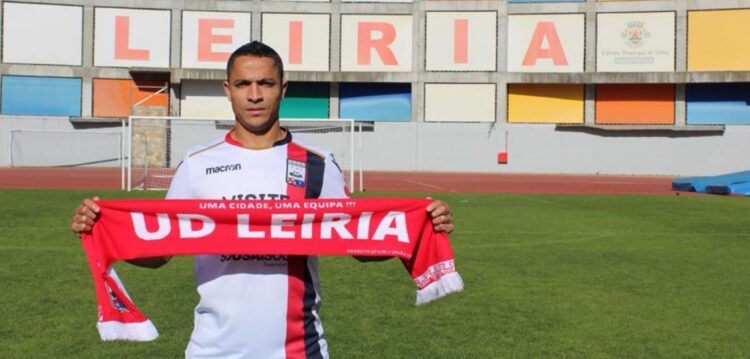 União de Leiria: Leonel Olímpio é reforço sonante para o meio-campo