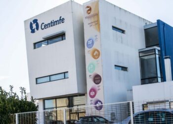 Formação de alunos e empresários com cunho do Centimfe