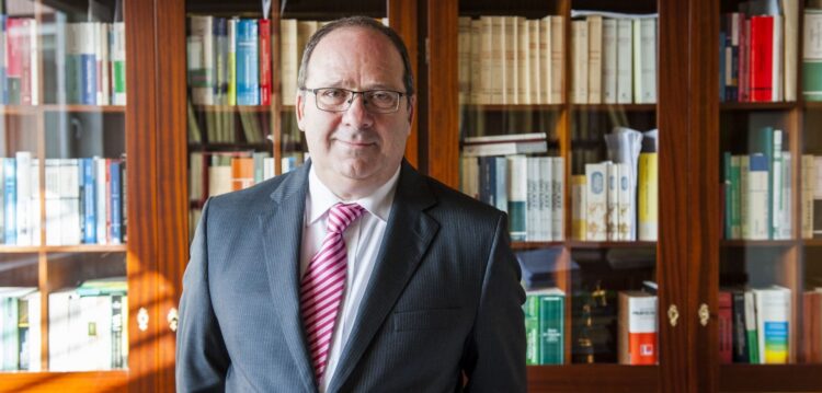 Entrevista | José Pereira dos Santos: “Sou muito diferente do Dr. Sales porque penso pela minha cabeça”