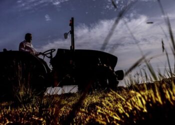 Homem morre debaixo de tractor que capotou em Pombal