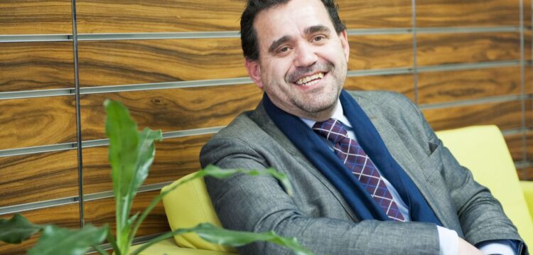 Nélson Araújo: “Revejo-me no papel de um filho que deixou tudo para seguir o seu caminho”