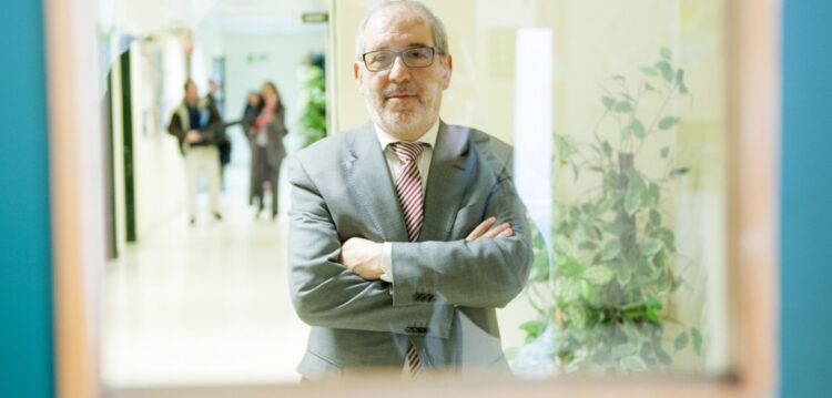 Entrevista | Fernando de Almeida: “A vacinação é, claramente, uma opção do cidadão”