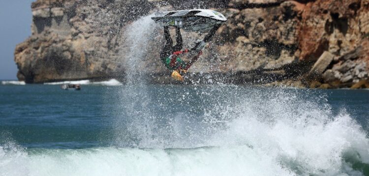 Nazaré recebe etapa portuguesa do Campeonato do Mundo de Freeride IFWA