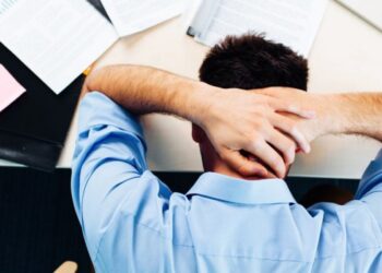 Portugueses faltaram em média cinco dias ao trabalho por doença