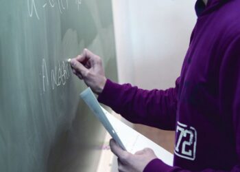 Ensino profissional pode ser um trampolim para a universidade