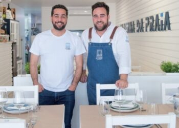 Há um novo destino para o peixe fresco na marginal da Nazaré