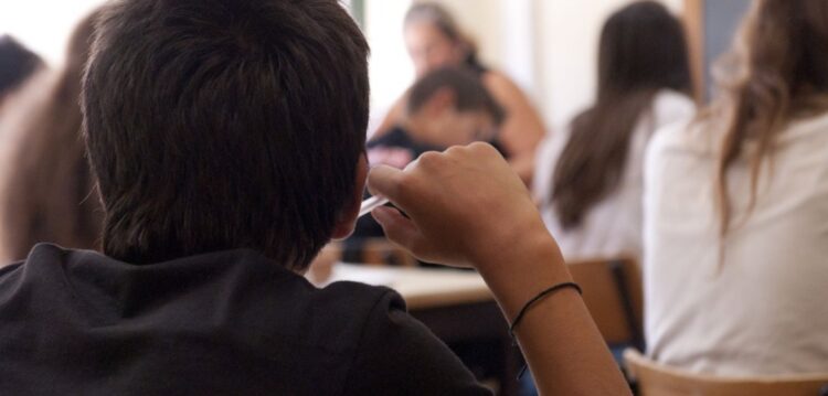 Reféns das notas, alunos não treinam competências para a vida