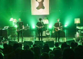 São Pedro anima o Verão com uma “passagem de ano” e concertos grátis de FBAC, Noiserv, Surma, Whales e Luís Severo (vídeo)