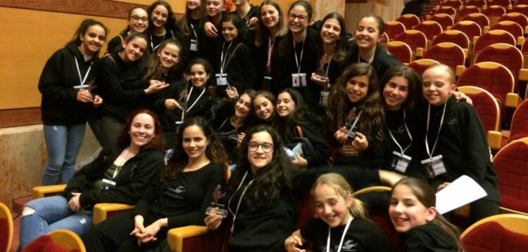 Arabesque vence em concurso de bailado no Porto