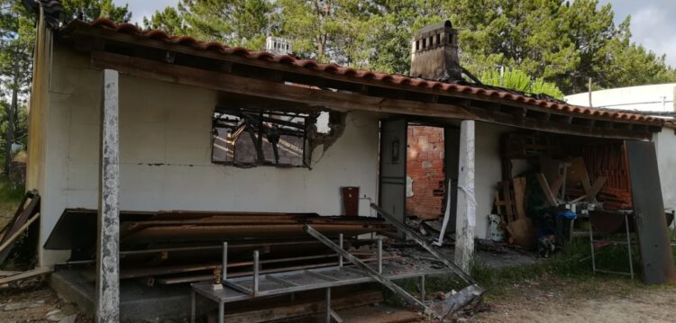 Incêndio deixa escuteiros dos Pousos sem nada