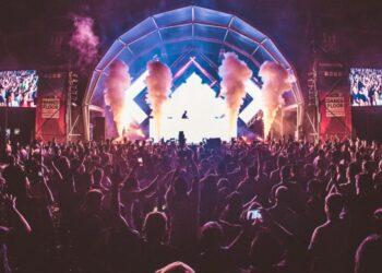 Leiria Dancefloor anima estádio Magalhães Pessoa