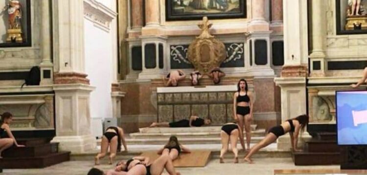 Polémica com espectáculo de dança na antiga Igreja da Misericórdia