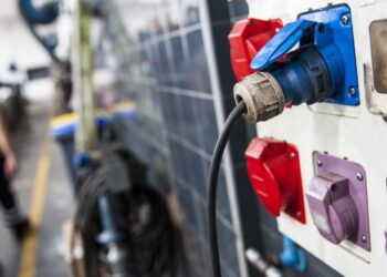 Subida do custo com electricidade afecta competitividade das empresas
