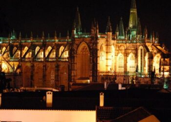 Batalha devolve facturas à EDP por erros na facturação da iluminação pública