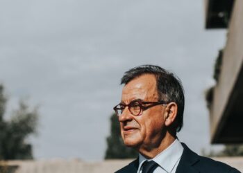 Entrevista | Guilherme d’Oliveira Martins: “Não devemos gastar mais do que podemos”