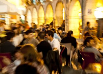 Leiria quer reduzir horário dos bares até às duas da manhã ao fim-de-semana