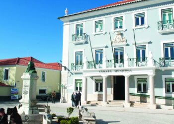 Marinha volta a ser o município com maior eficiência financeira do País