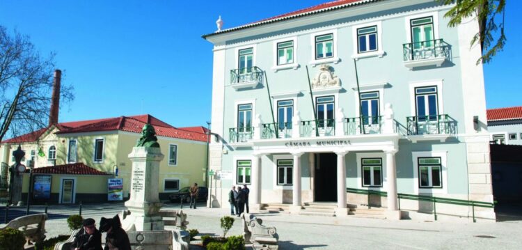 Marinha volta a ser o município com maior eficiência financeira do País