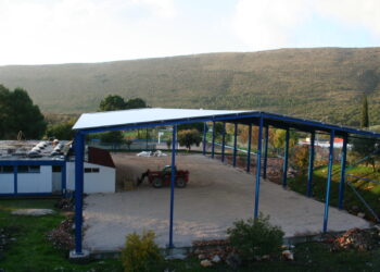 Em Mira de Aire, a carolice está a erguer o ginásio da escola