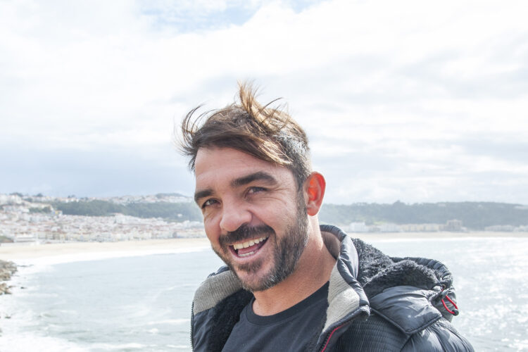 Rodrigo Koxa: “Questionei os vídeos do Garrett McNamara e pensei que ele era muito malandro”