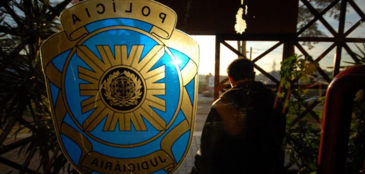 PJ detém três homens suspeitos de traficar pessoas em Leiria