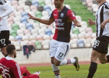 Caos na União de Leiria culmina com rescisão de Bruno Miguel e João Vieira