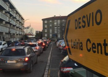 Corte de trânsito provoca caos nos Capuchos