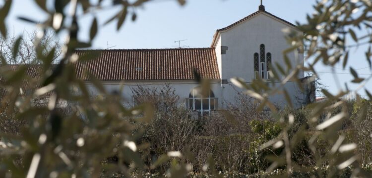 Diocese e fundação criada por freira disputam prédio de 822 mil euros