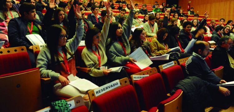 Jovens desafiam Câmara de Leiria a concretizar projectos solidários