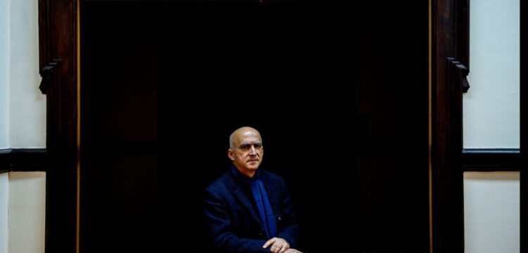 António Olaio: “irrita-me a irreverência ser uma tradição”