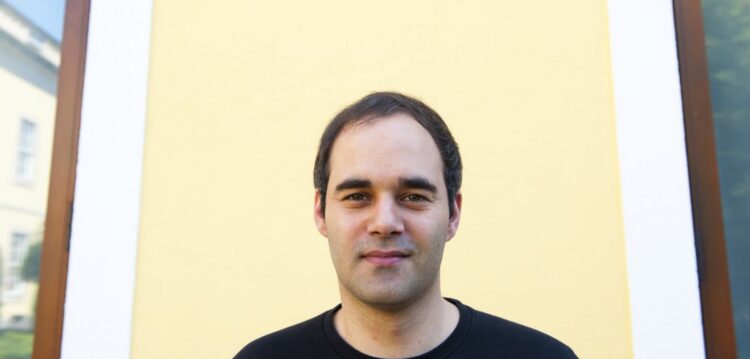 Contagiante e hipnótico