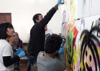 Crianças e jovens da Quinta do Alçada vão produzir arte para derrubar barreiras sociais